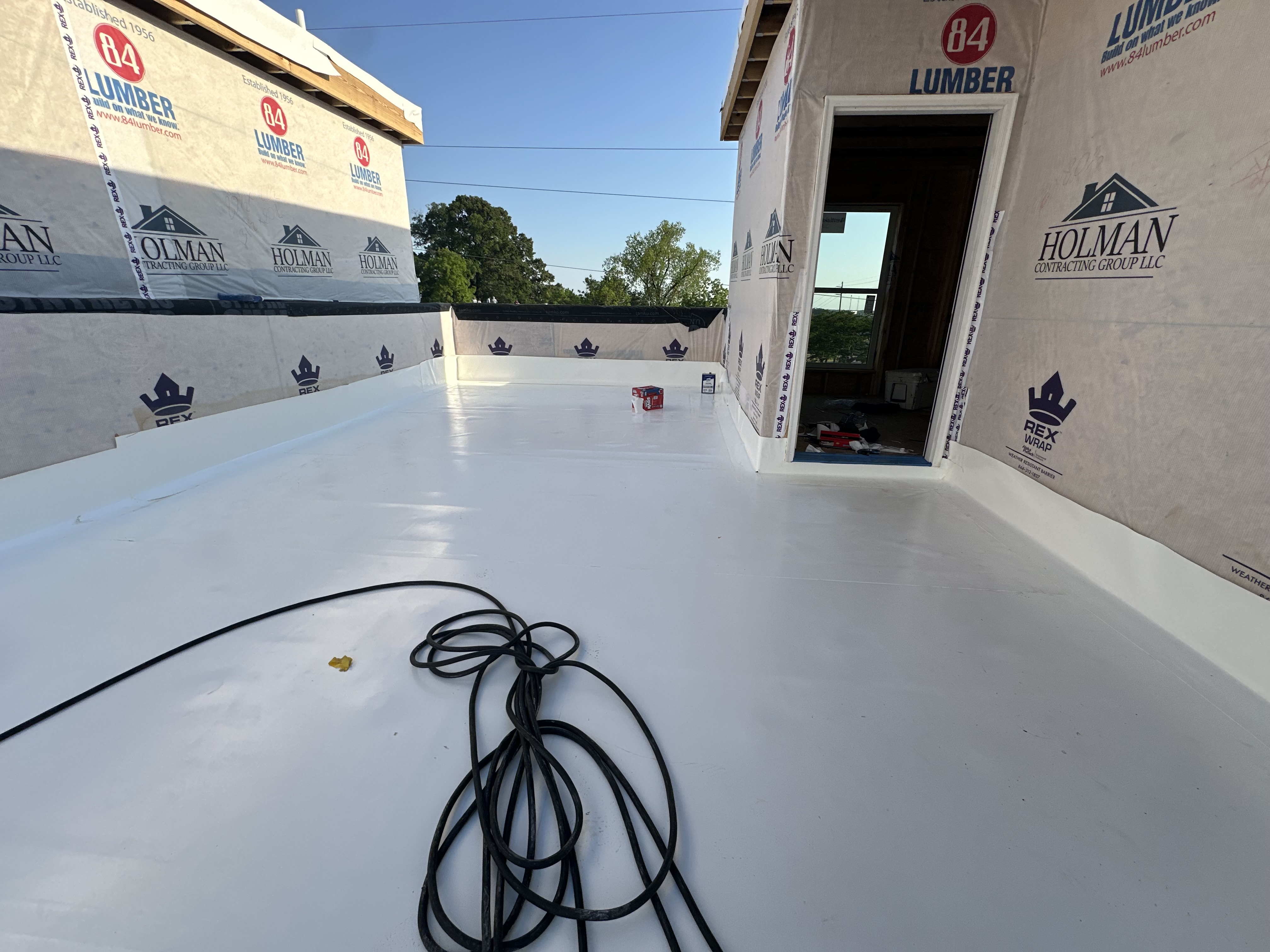 Commercial new construction roofing project