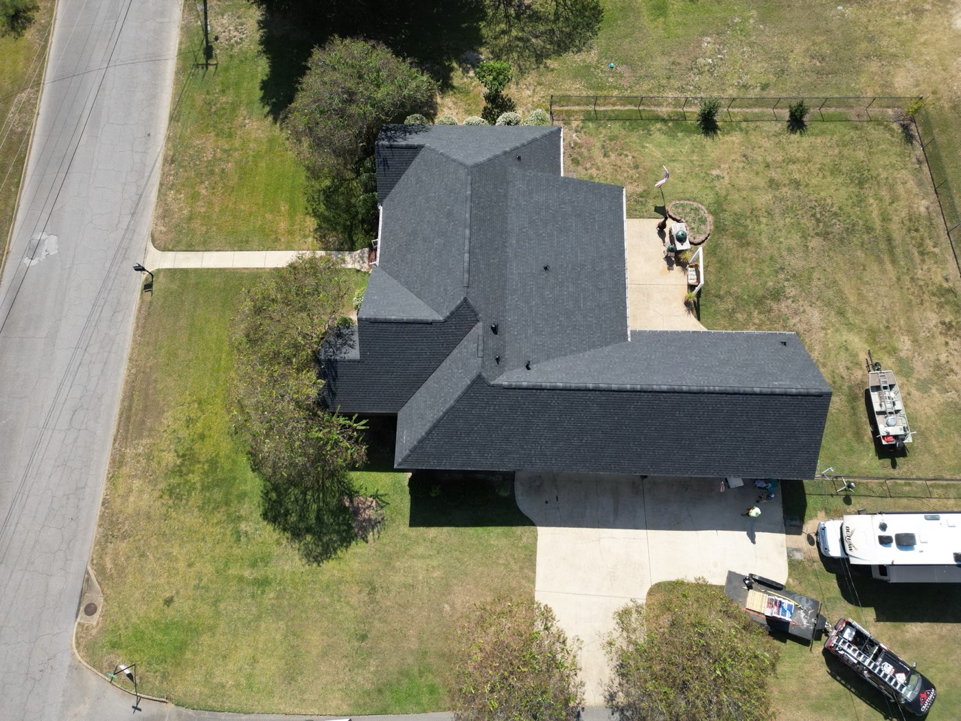 TAMKO Rustic Black shingle roof installation in Tuscaloosa, Alabama